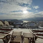 Mihaela Retreat Guest house *