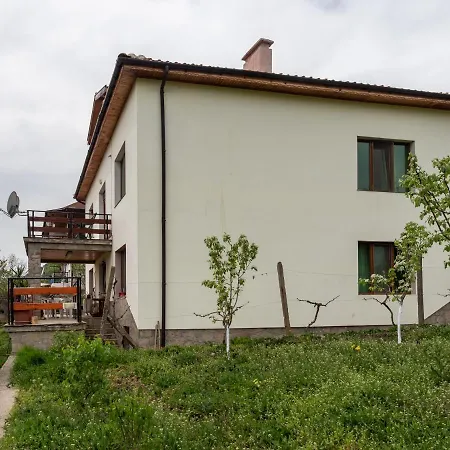 Guest house Mihaela Retreat Gnyazdovo