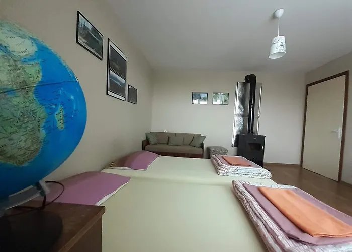 Mihaela Retreat Guest house Gnyazdovo