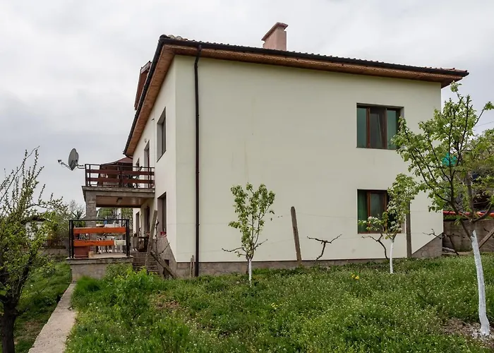 Guest house Mihaela Retreat Gnyazdovo